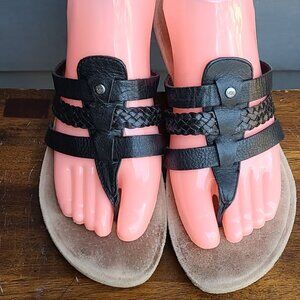 UGG Maddie Black Leather Cork Wedge Sandals size 7